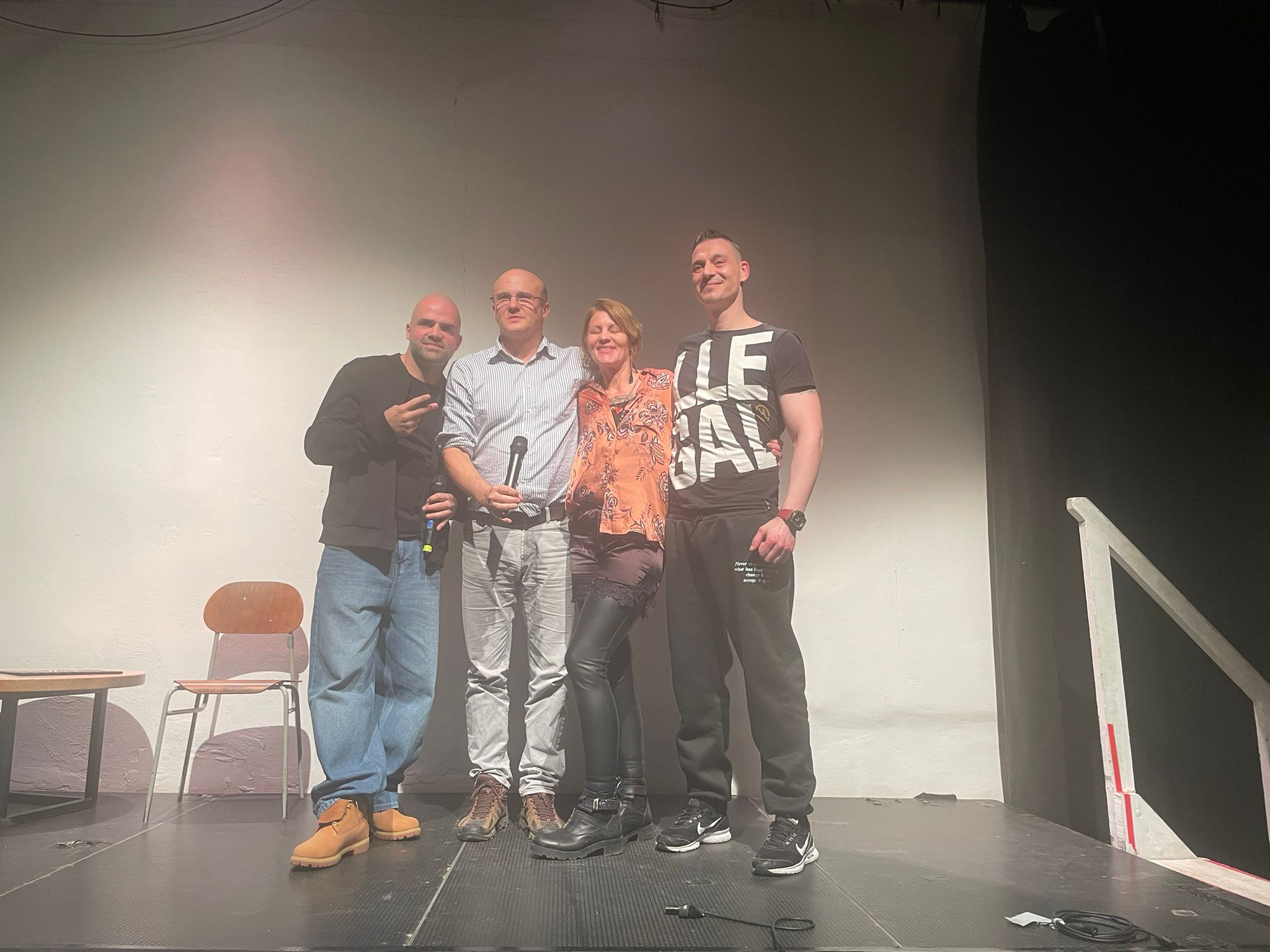 Jan Frank posílá fotku